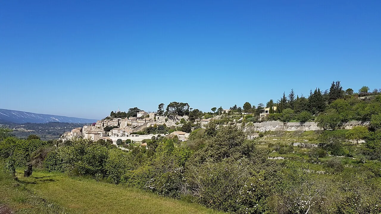 Vue de Bonnieux au cœur du Luberon, dans le Vaucluse
