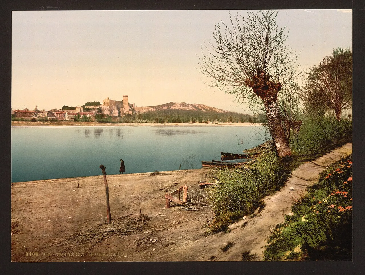 Vue ancienne de Beaucaire et Tarascon avec le château dominant le Rhône